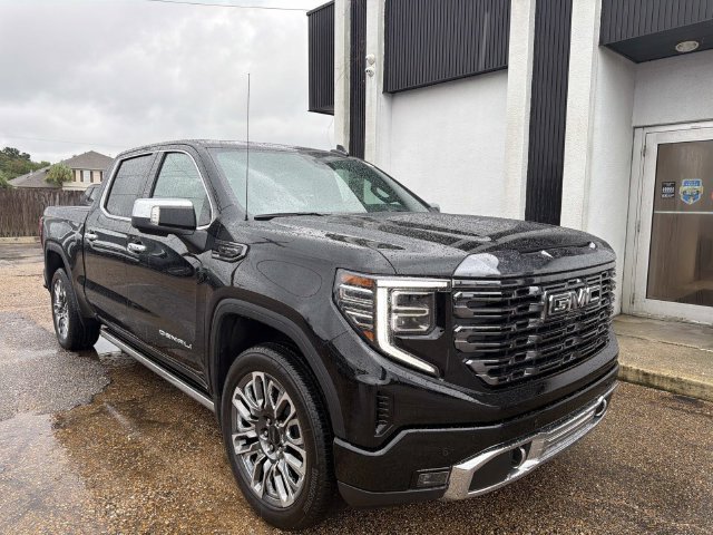 Used 2024 GMC Sierra 1500 Denali Ultimate AWD/4WD image 4
