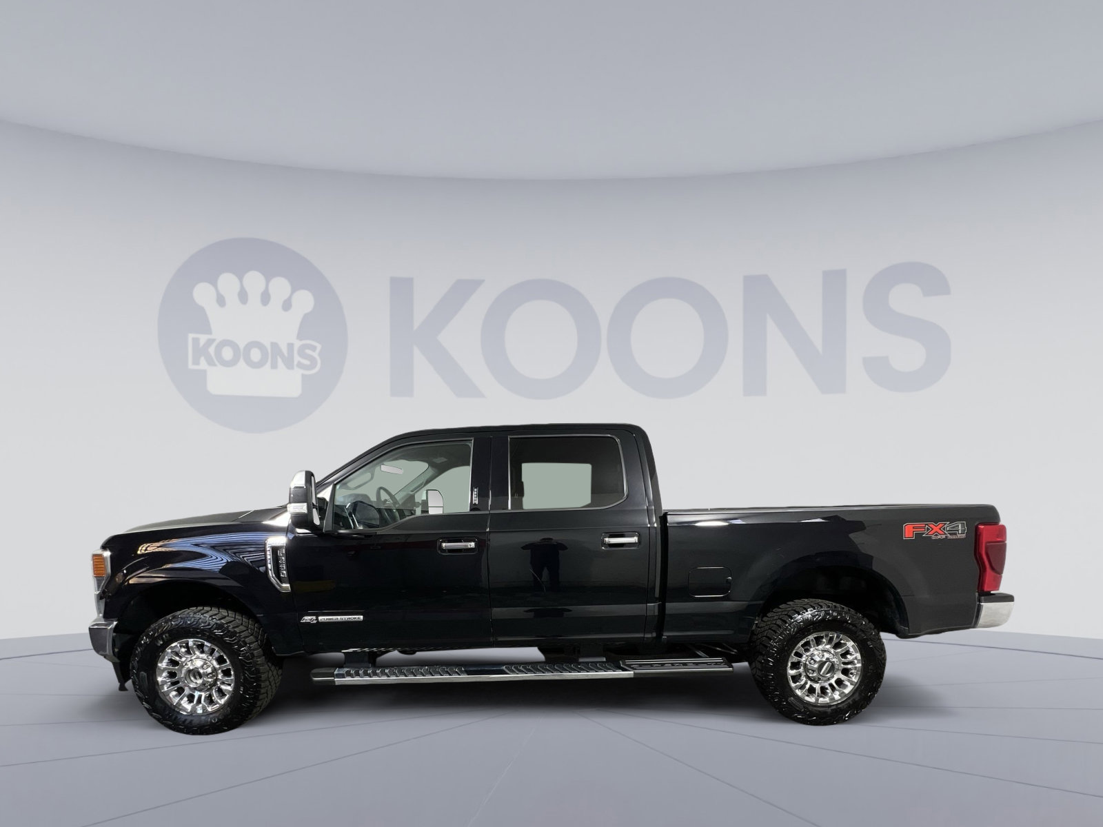 Used 2021 Ford F250 XLT w/ XLT Premium Package image 2