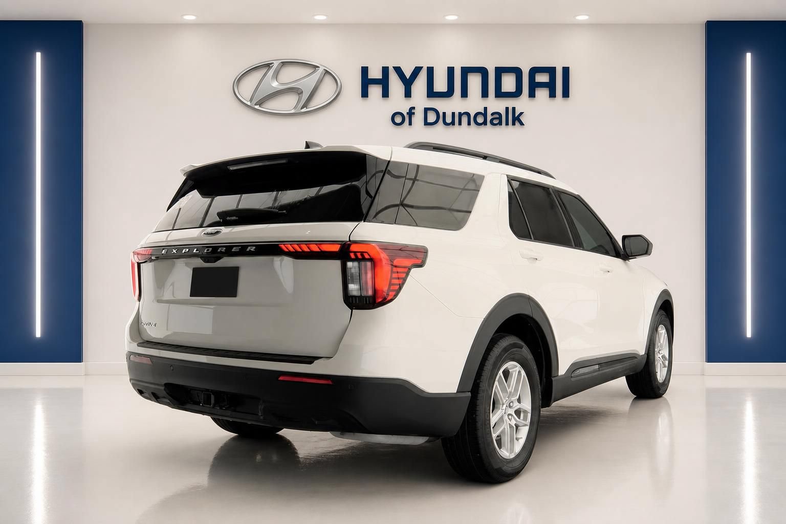 Used 2026 Ford Explorer Active RWD image 4