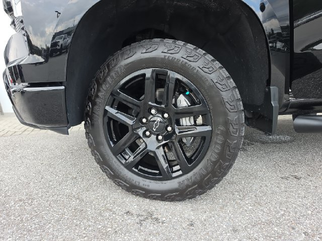 Certified 2024 Chevrolet Silverado 1500 LT Trail Boss w/ Convenience Package II AWD/4WD image 32