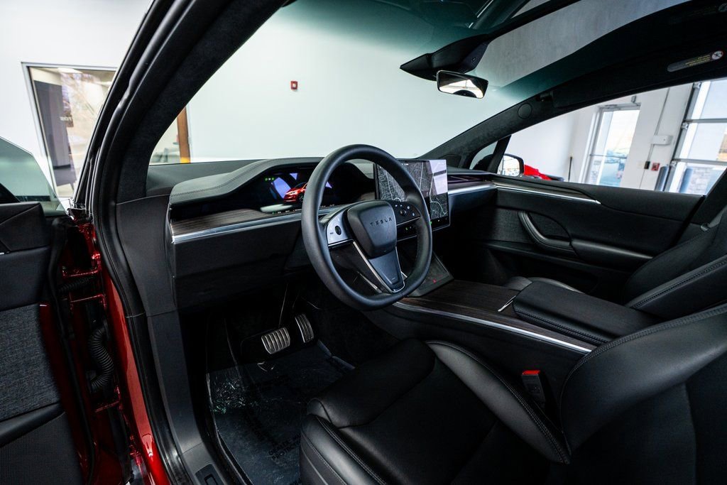Used 2024 Tesla Model X image 36