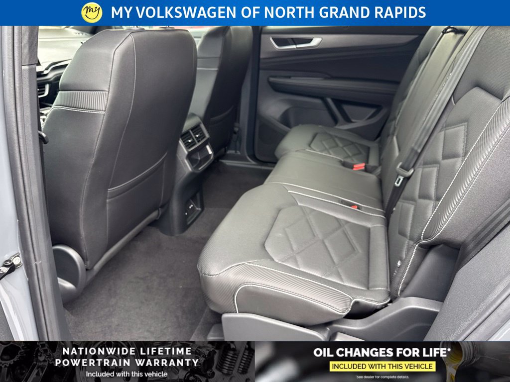New 2026 Volkswagen Atlas Cross Sport SE AWD/4WD image 17