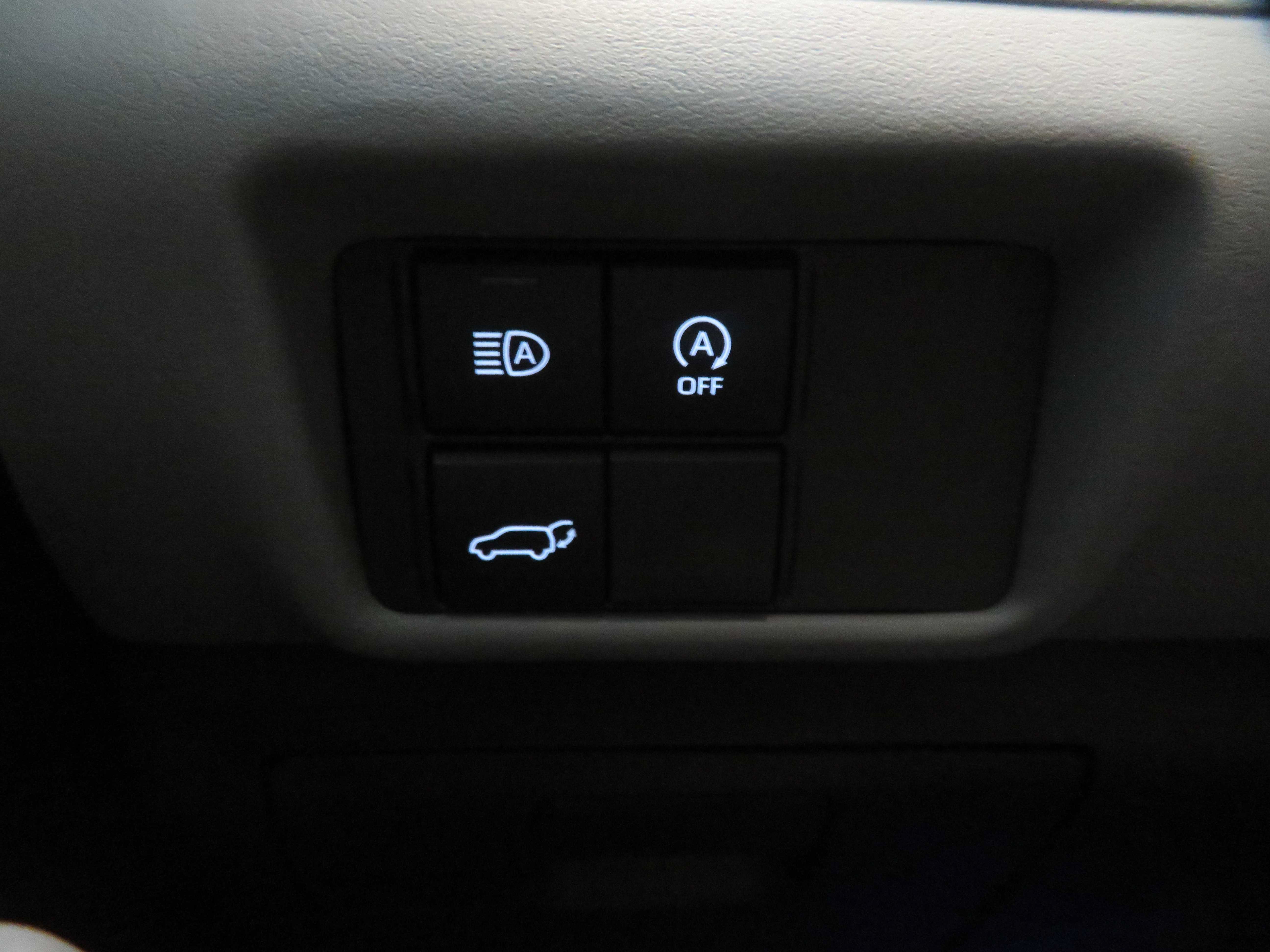 Used 2023 Toyota Highlander XLE FWD image 41