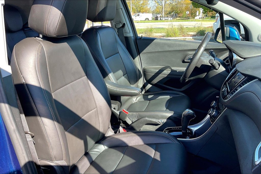 Used 2020 Chevrolet Trax Premier AWD/4WD image 8