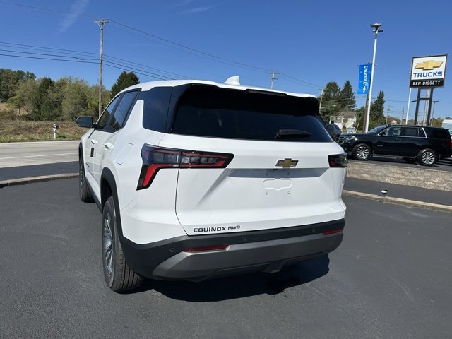 New 2026 Chevrolet Equinox LT image 3