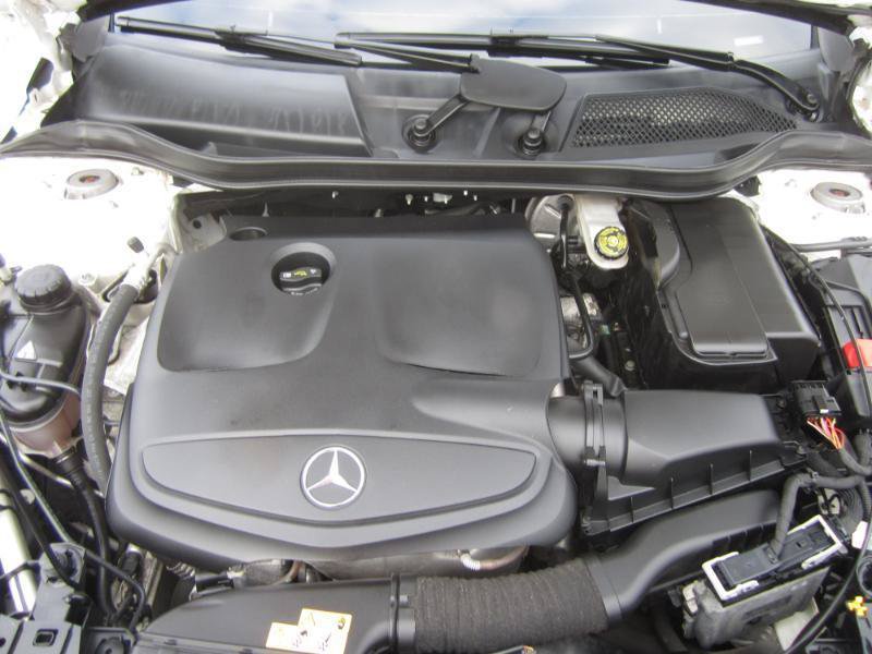 Used 2020 Mercedes-Benz GLA 250 4MATIC image 30