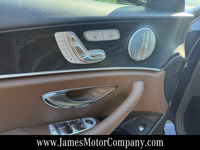 Used 2019 Mercedes-Benz E 300 4MATIC image 12