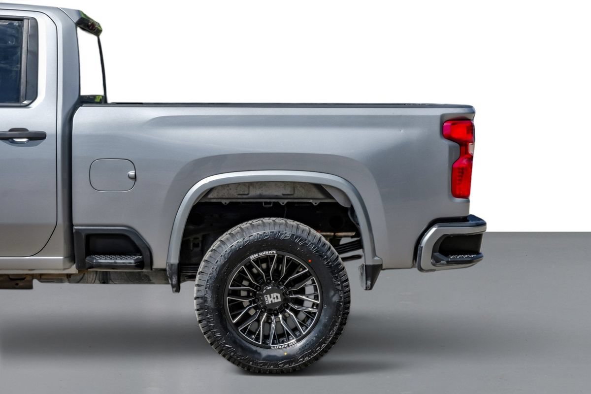 Used 2024 Chevrolet Silverado 2500 Custom w/ Custom Value Package AWD/4WD image 12