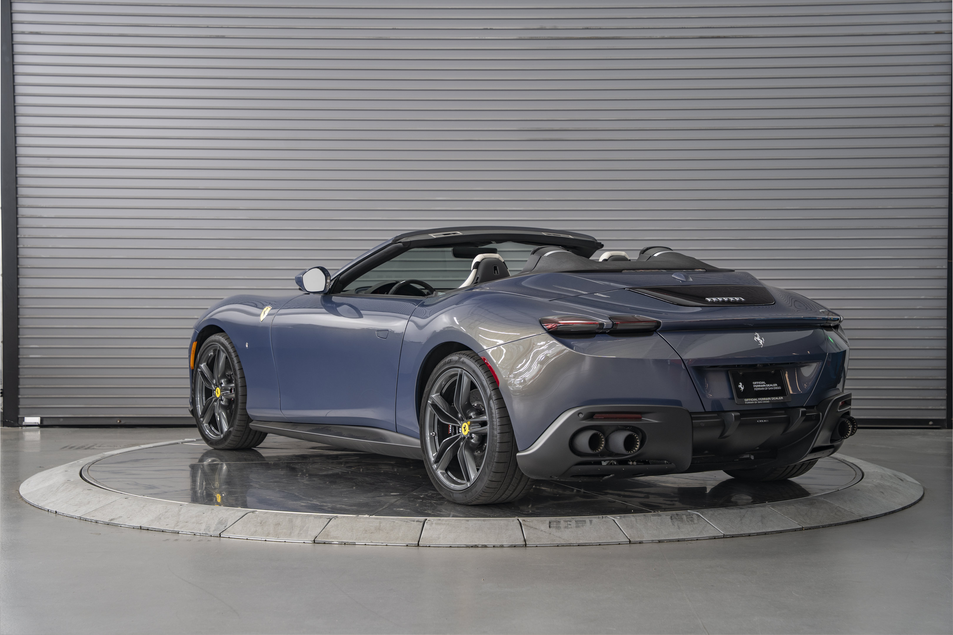 Used 2025 Ferrari Roma Spider RWD image 3