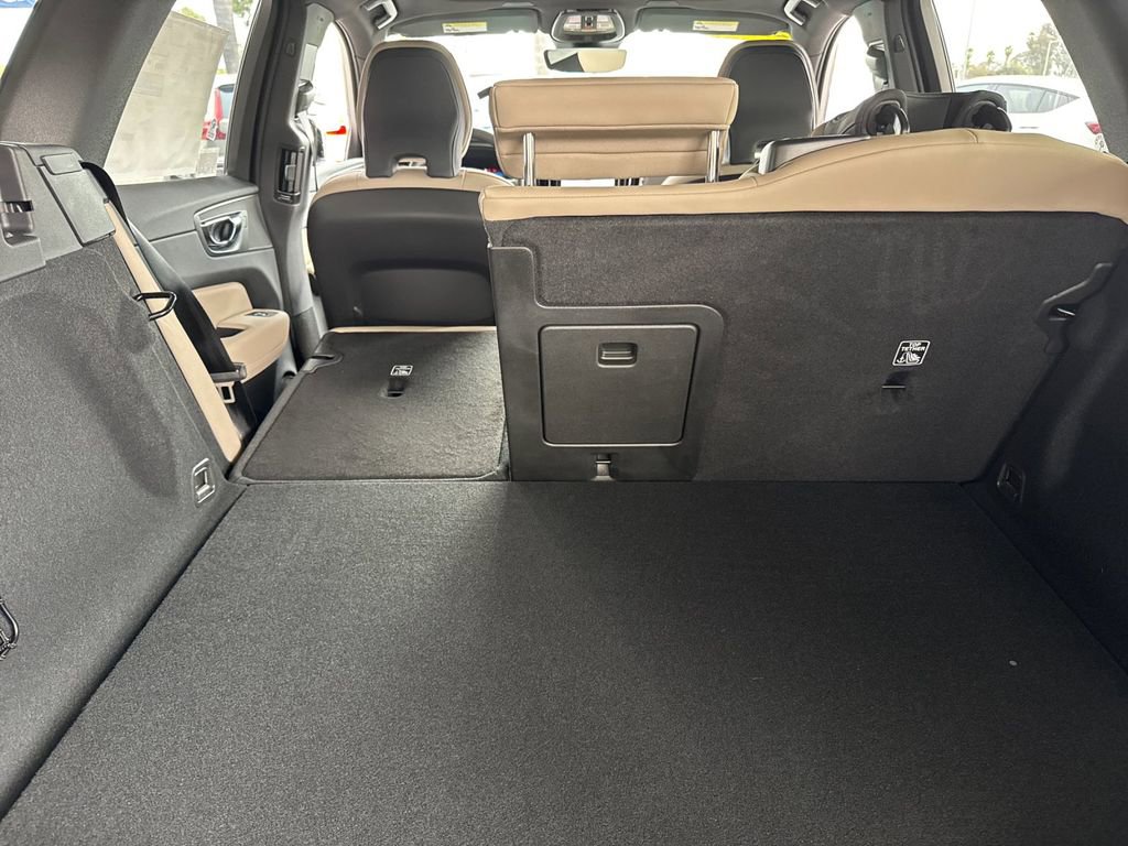 New 2026 Volvo XC60 T8 Plus w/ Protection Package Premier image 14
