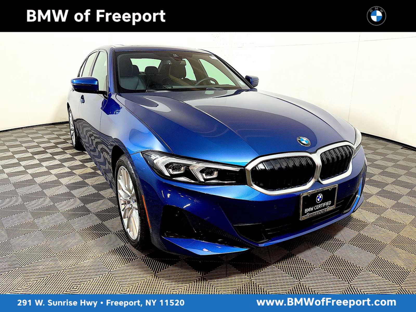 Certified 2023 BMW 330i xDrive Sedan w/ Convenience Package image 1