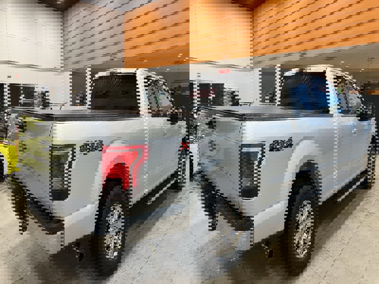 Used 2016 Ford F150 XLT w/ Equipment Group 301A Mid image 5