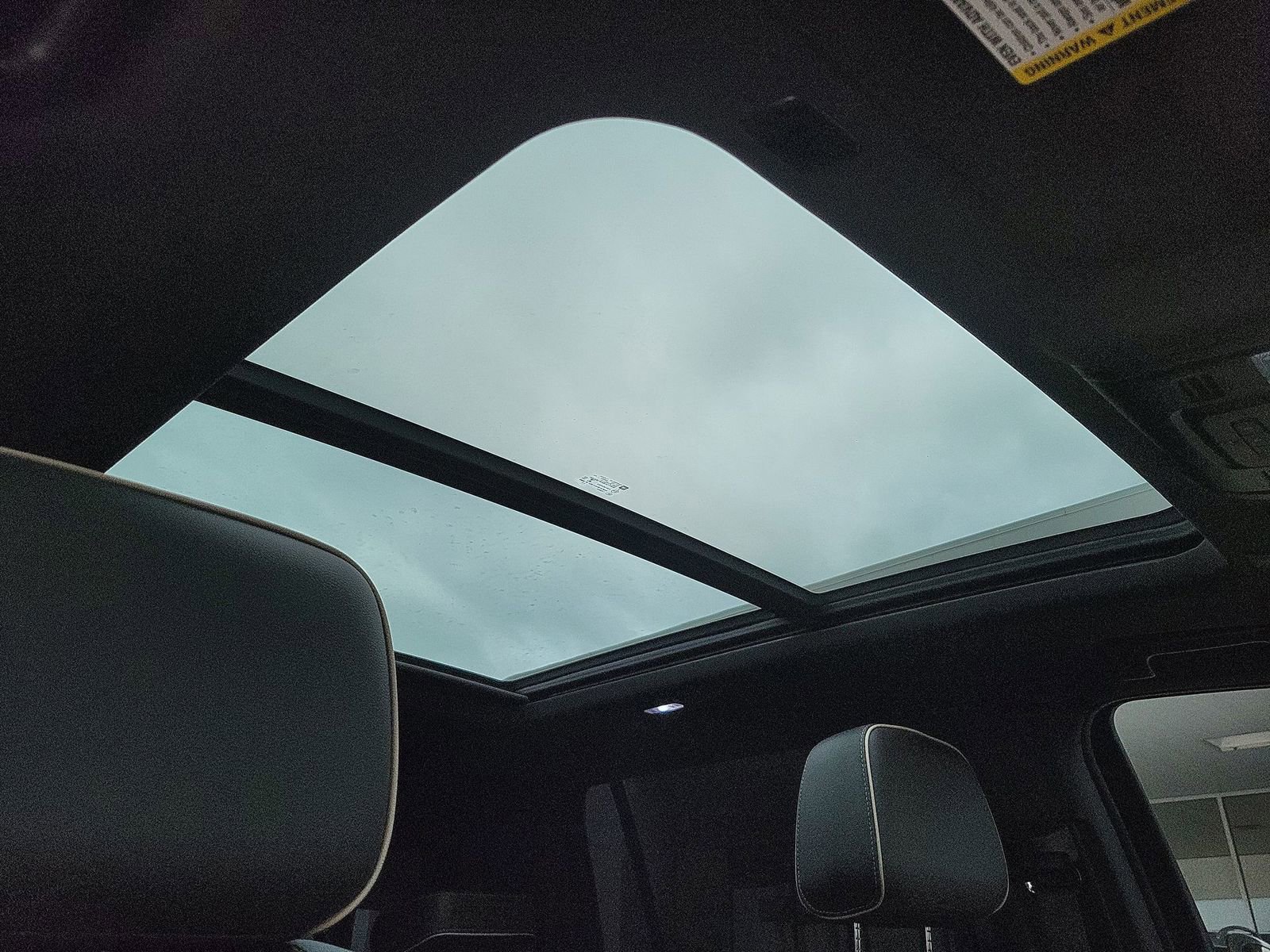 Certified 2023 GMC Yukon XL SLT image 18