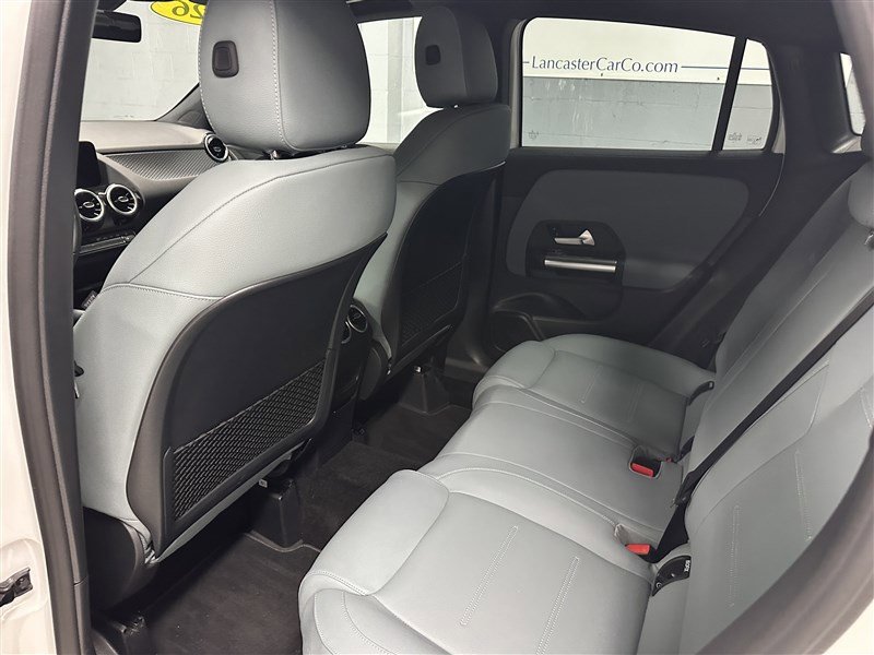 Used 2026 Mercedes-Benz GLA 250 4MATIC image 3