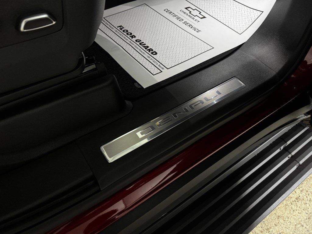 New 2026 GMC Yukon Denali w/ Sun & Power Step Package image 80