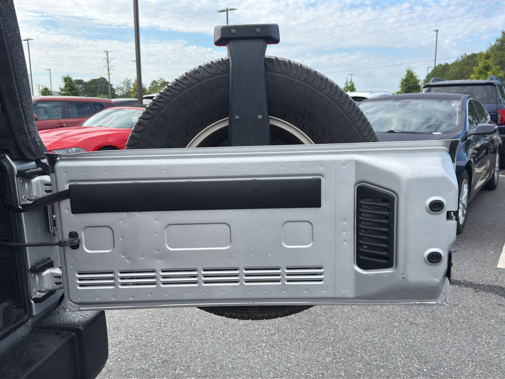 Used 2012 Jeep Wrangler Unlimited Sport AWD/4WD image 29