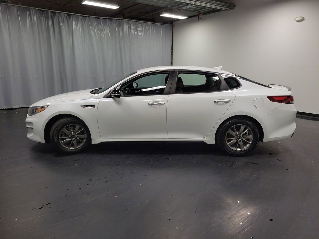 Used 2017 Kia Optima LX w/ Value Package image 6