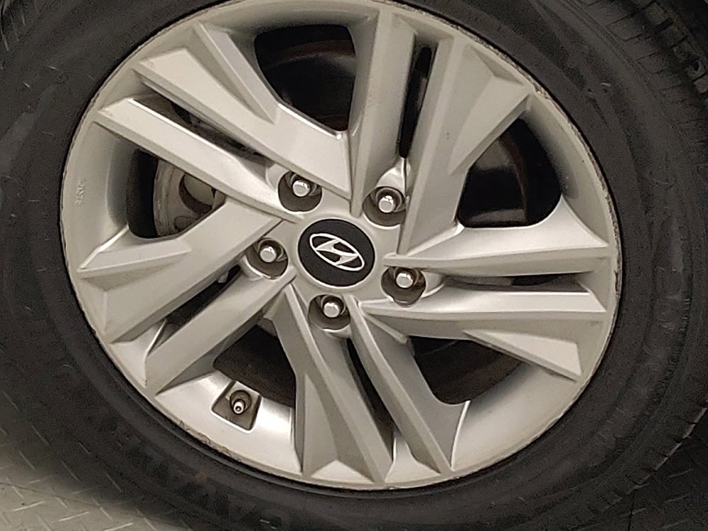 Used 2020 Hyundai Elantra SEL FWD image 31