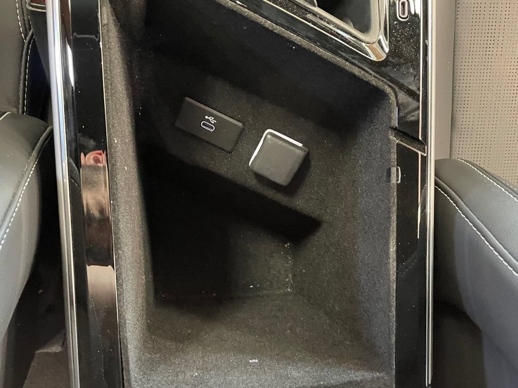 Used 2024 Cadillac Lyriq Luxury w/ LPO, Floor Liner Package RWD image 24