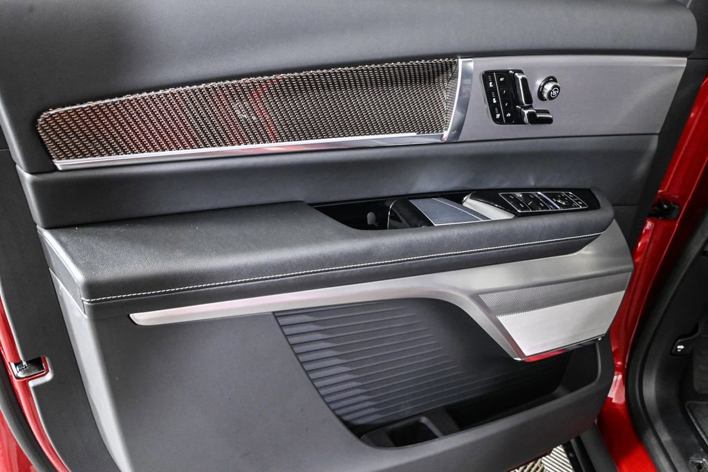New 2026 Cadillac Vistiq Sport image 6