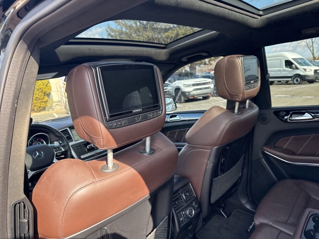 Used 2015 Mercedes-Benz GL 63 AMG 4MATIC image 43