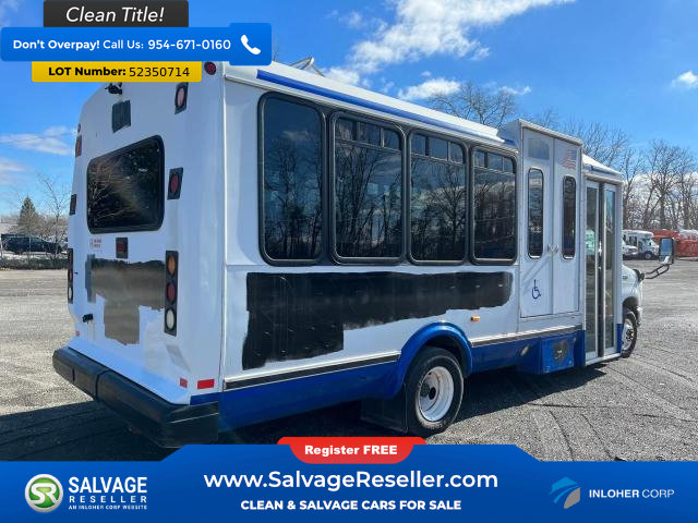 Used 2013 Ford E-450 and Econoline 450 Super Duty w/ Shuttle Bus Prep Pkg RWD image 5