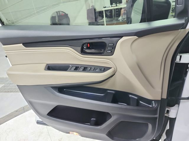 Used 2023 Honda Odyssey Touring image 32