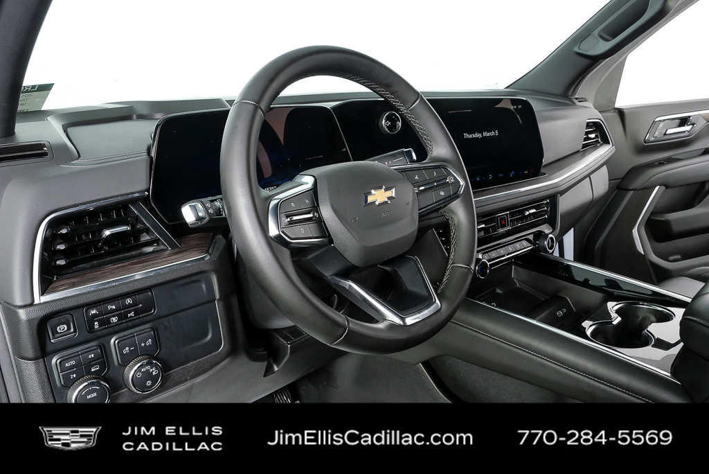 Used 2025 Chevrolet Tahoe LT AWD/4WD image 4