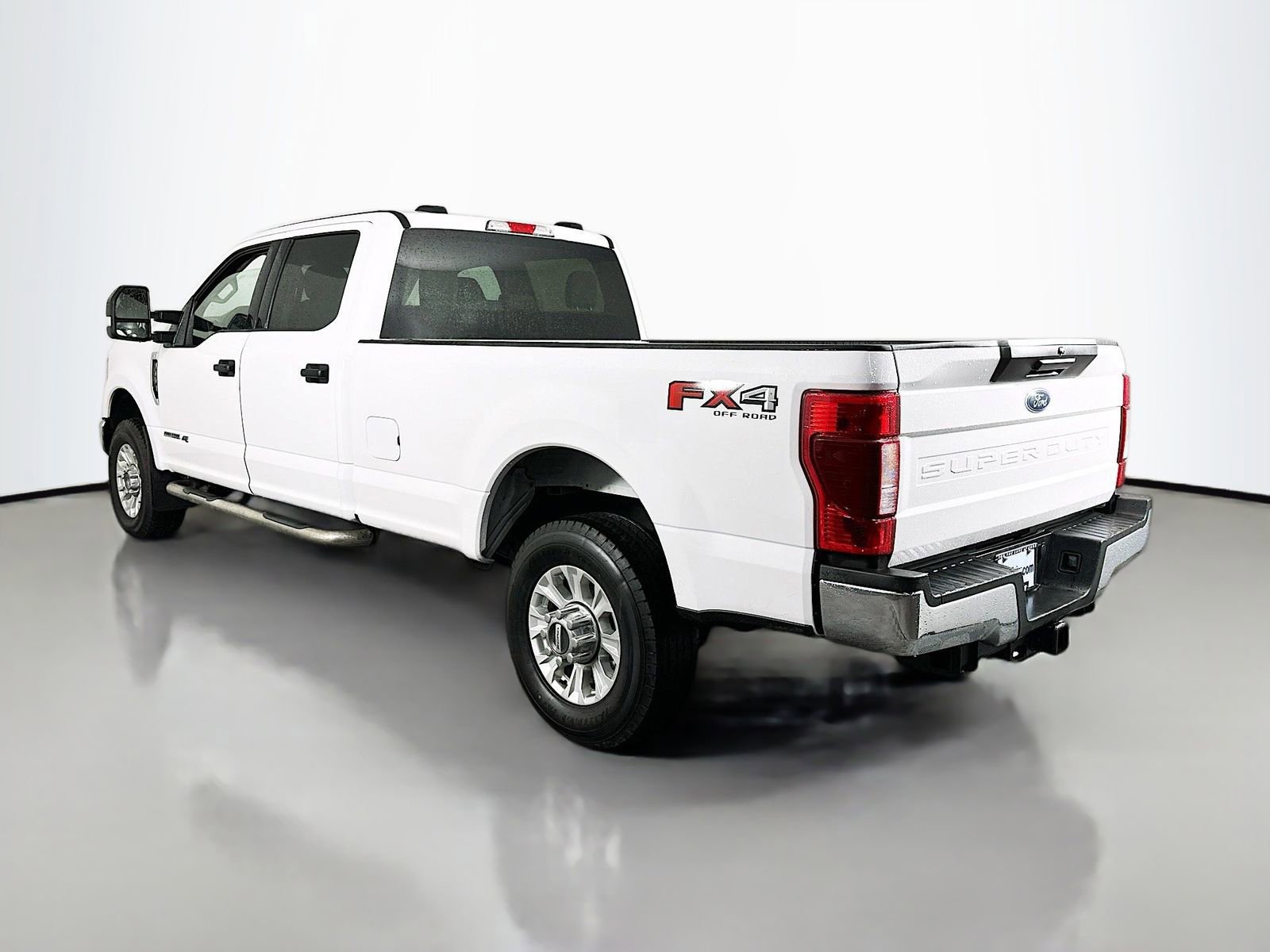 Used 2022 Ford F350 XLT image 6
