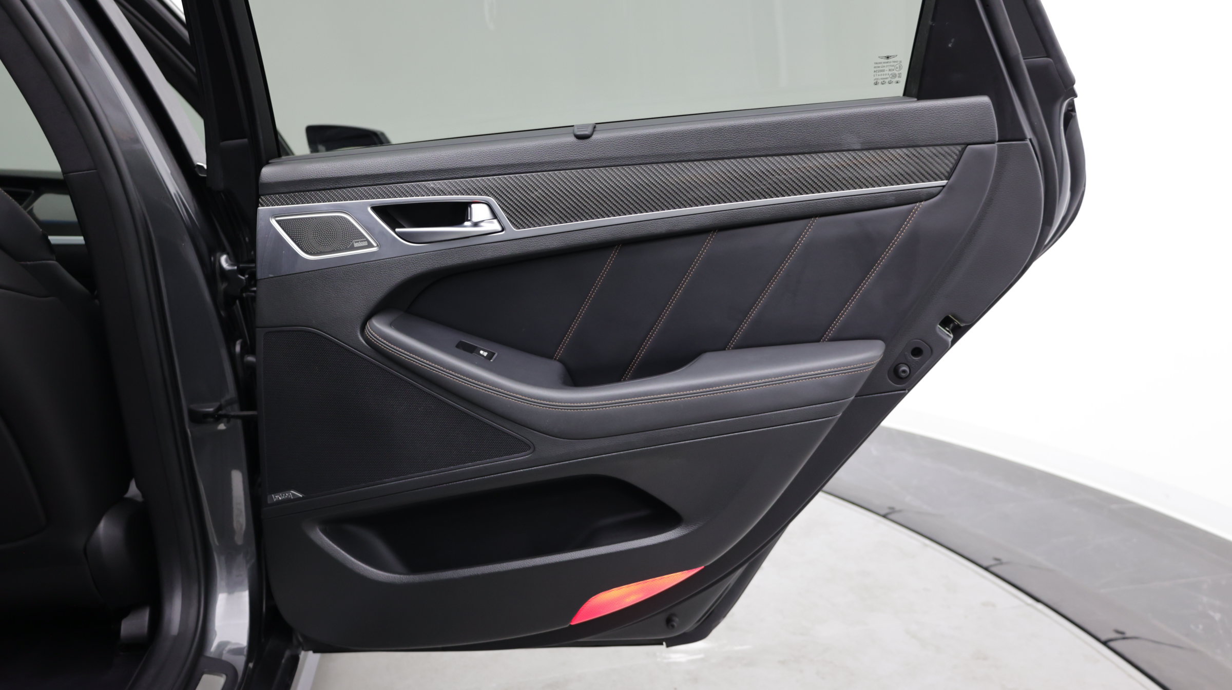 Used 2019 Genesis G80 3.3T Sport RWD image 44