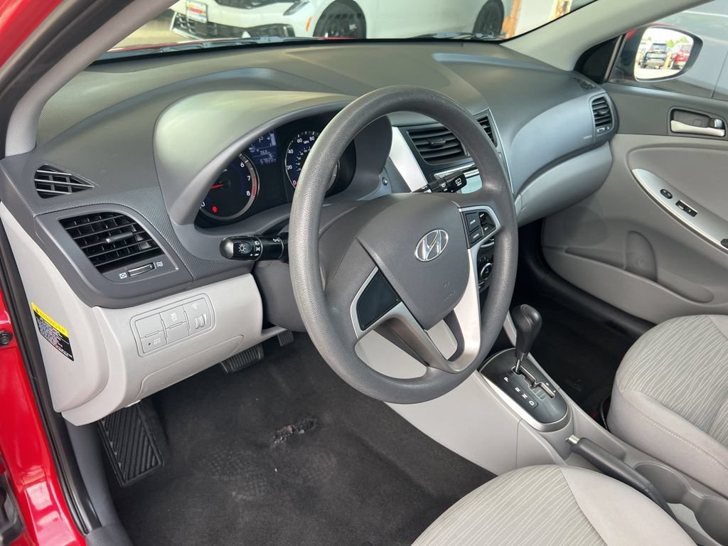 Used 2017 Hyundai Accent SE FWD image 6