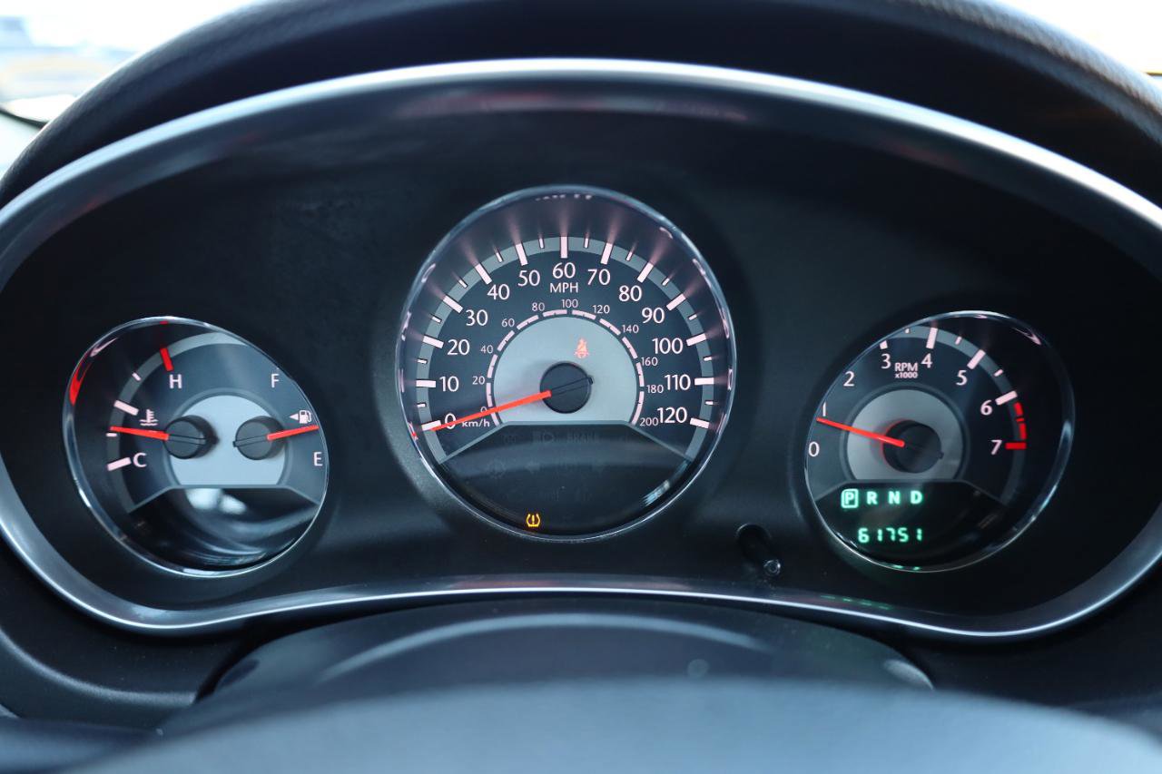 Used 2011 Chrysler 200 LX image 8