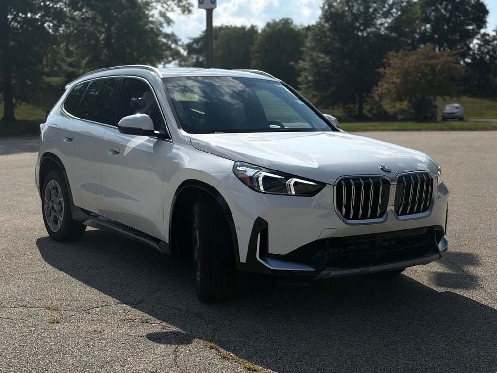 New 2026 BMW X1 xDrive28i w/ Convenience Package AWD/4WD image 8
