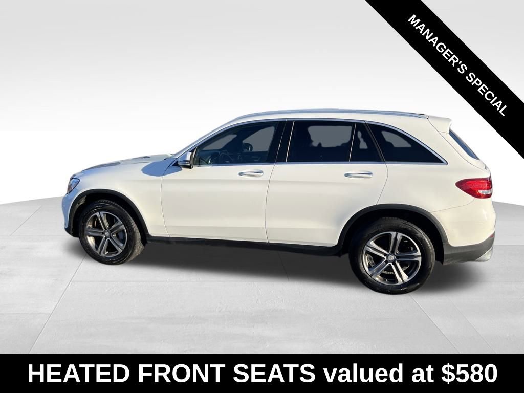 Used 2017 Mercedes-Benz GLC 300 w/ Premium 1 Package image 4