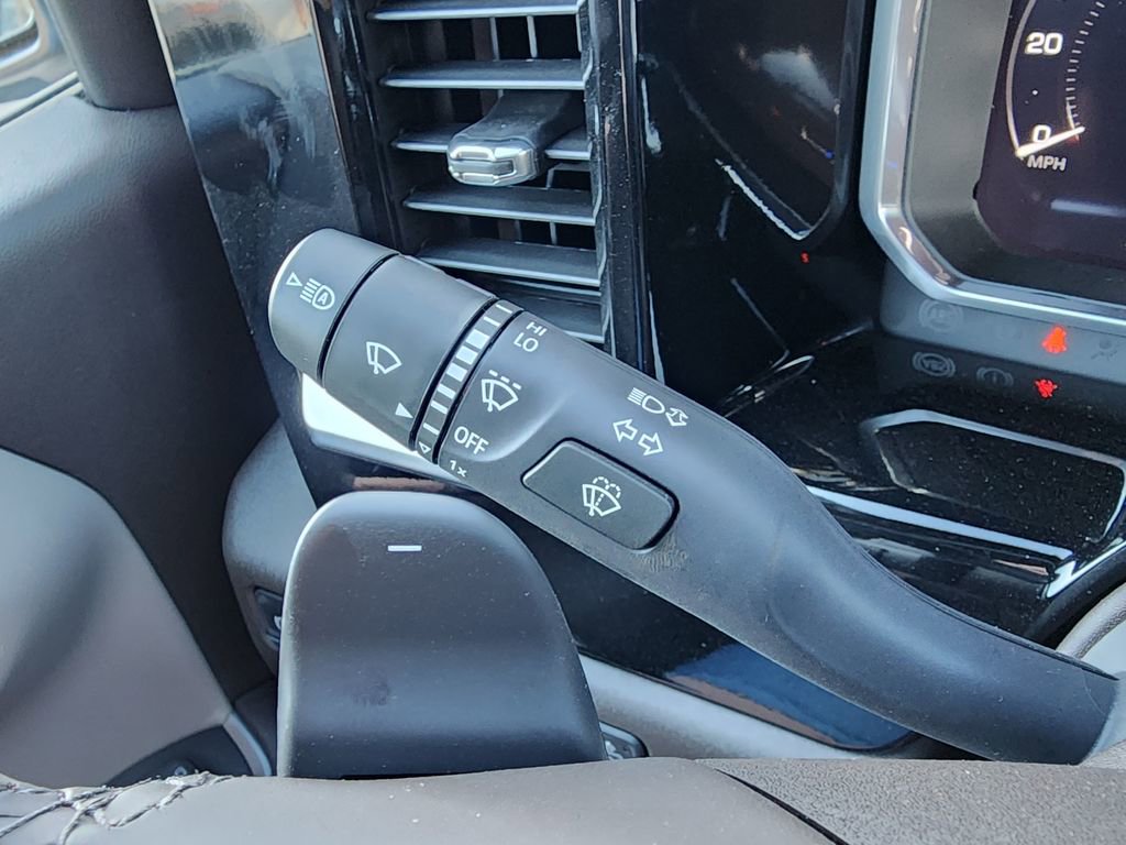 New 2026 GMC Sierra 1500 SLT image 24