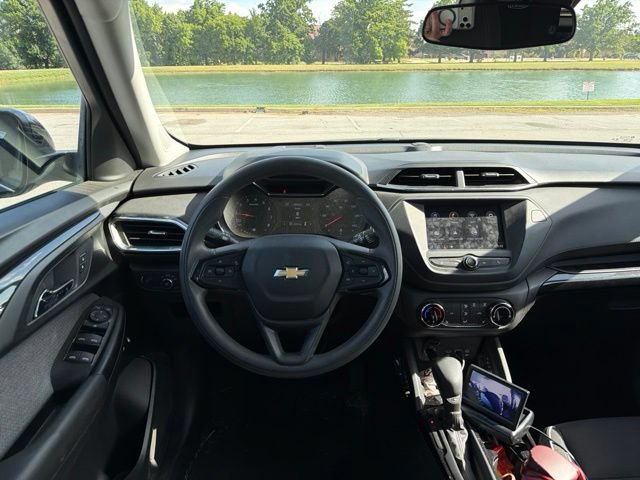 Used 2022 Chevrolet TrailBlazer LT AWD/4WD image 11