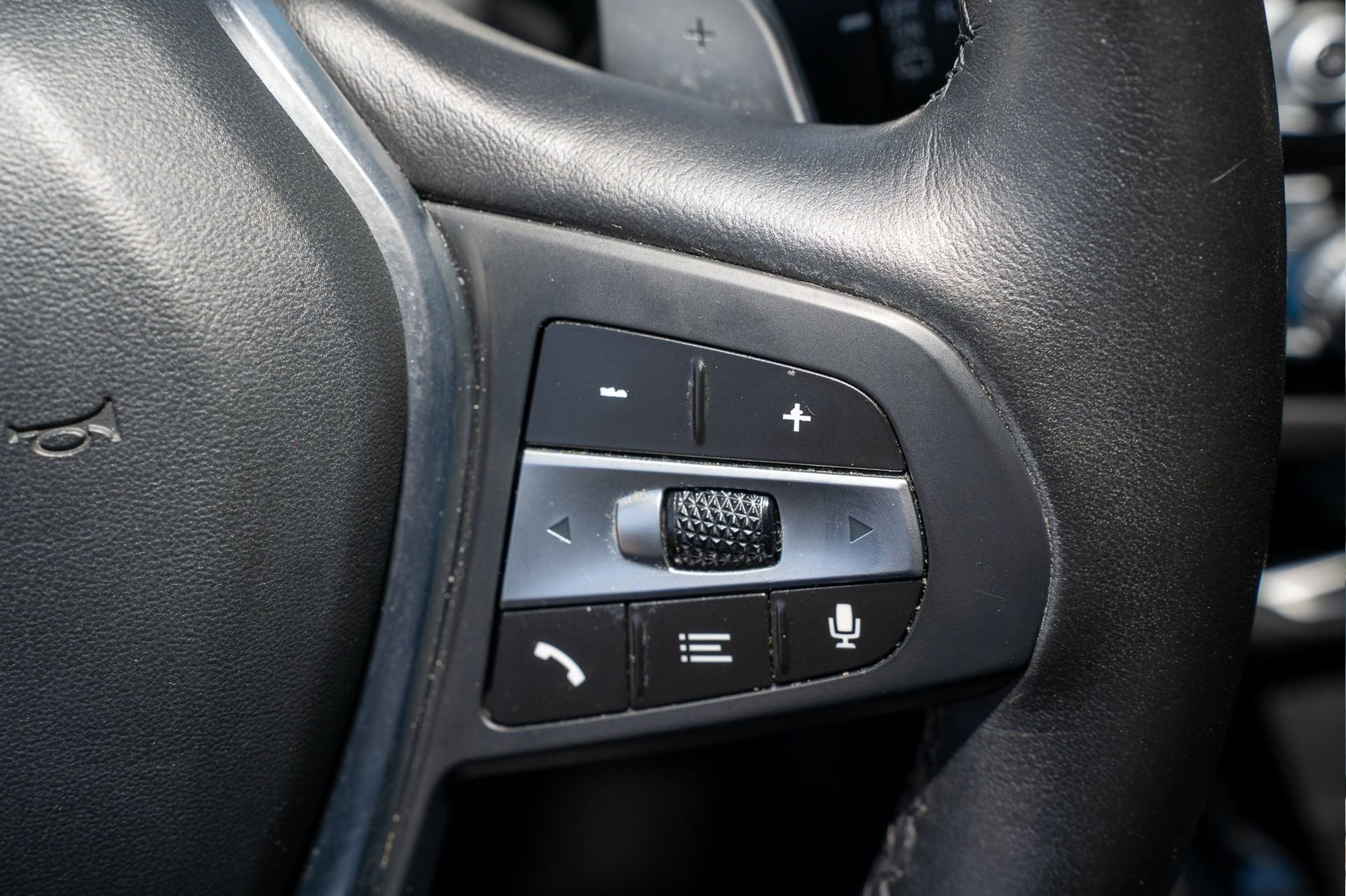 Used 2020 BMW X3 sDrive30i w/ Convenience Package image 32