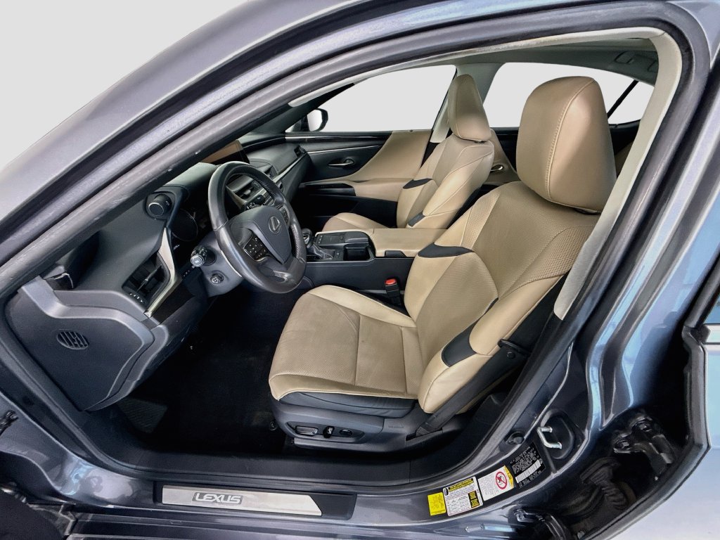 Used 2019 Lexus ES 350 w/ Premium Package FWD image 19