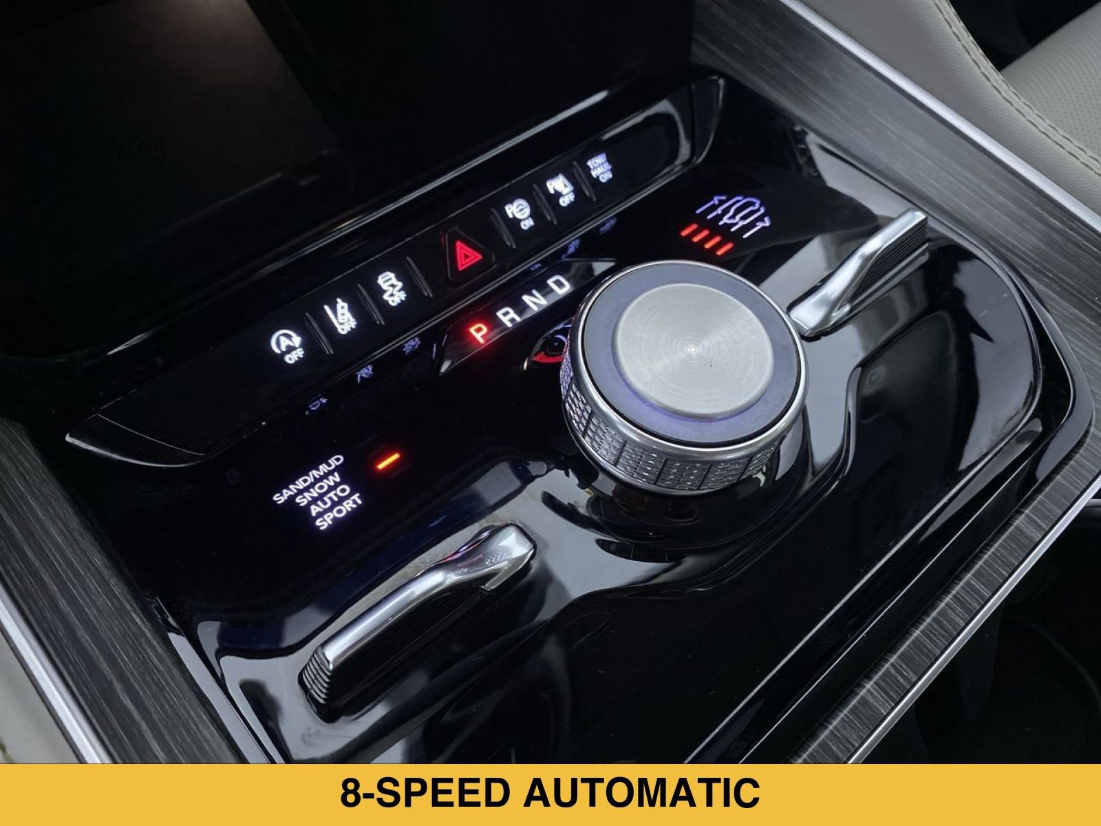 Used 2024 Jeep Wagoneer L Series III w/ Premium Group I AWD/4WD image 8