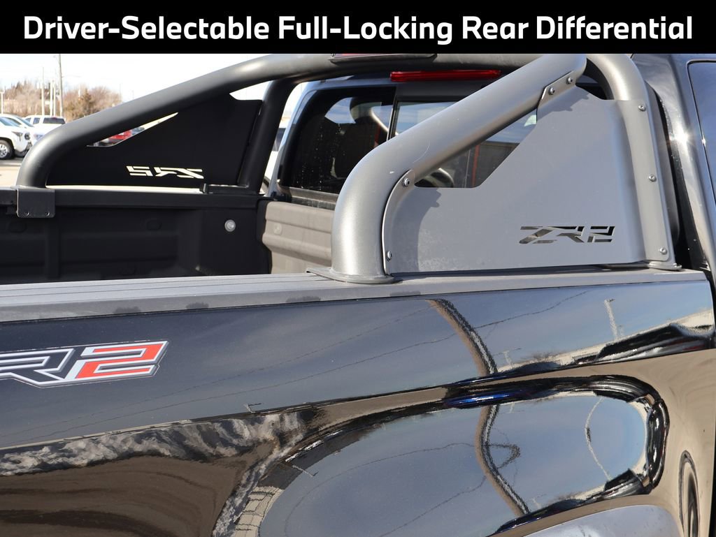 Used 2019 Chevrolet Colorado ZR2 w/ ZR2 Midnight Special Edition image 11