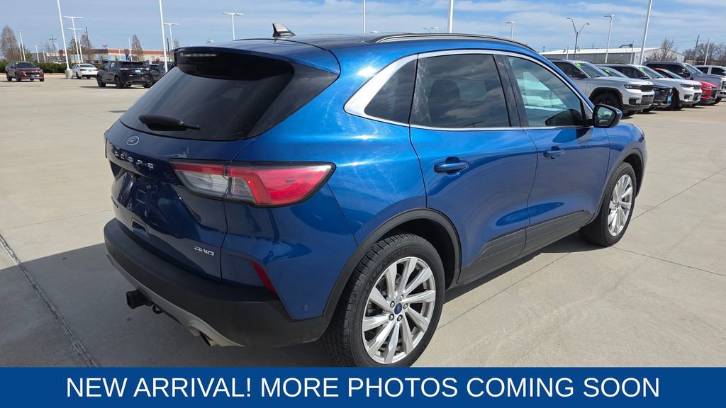 Used 2022 Ford Escape Titanium w/ Titanium Elite Package image 5