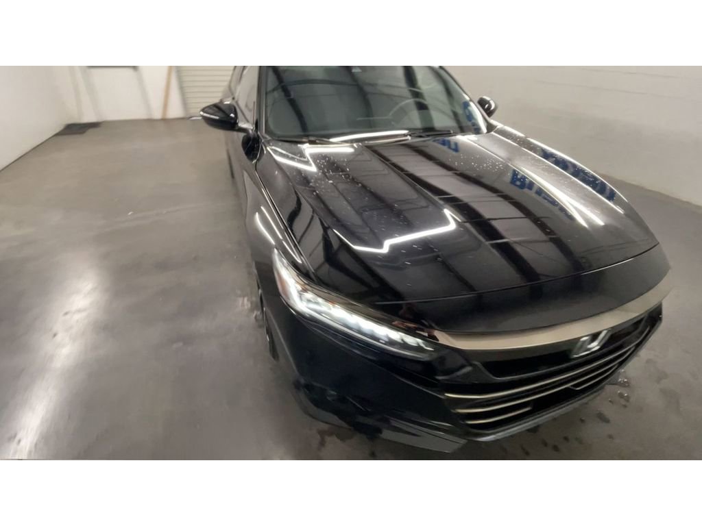 Used 2022 Honda Accord Sport image 3