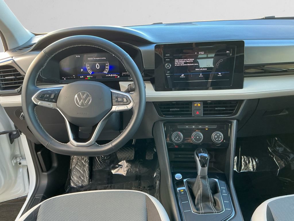 Used 2025 Volkswagen Taos S w/ Taos MDO Package image 10