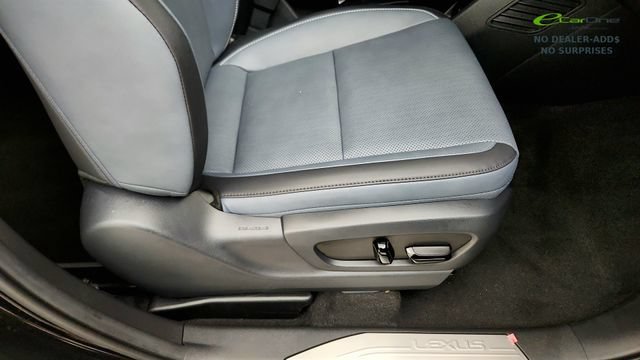 Used 2026 Lexus RZ 350e 2WD w/ Convenience Package image 36