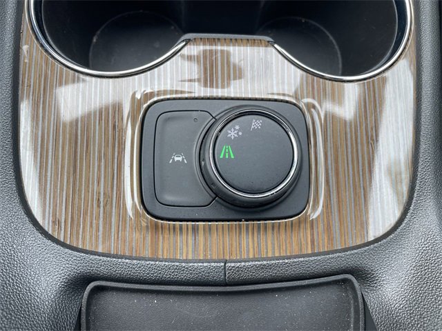 Used 2023 GMC Acadia SLE w/ Elevation Edition image 17