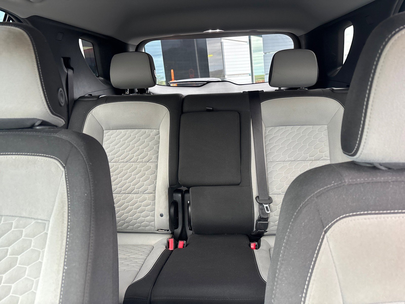 Used 2018 Chevrolet Equinox LT image 28