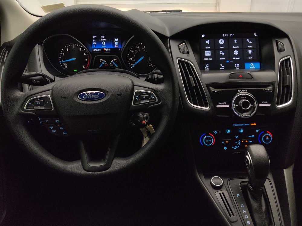 Used 2017 Ford Focus SEL FWD image 22