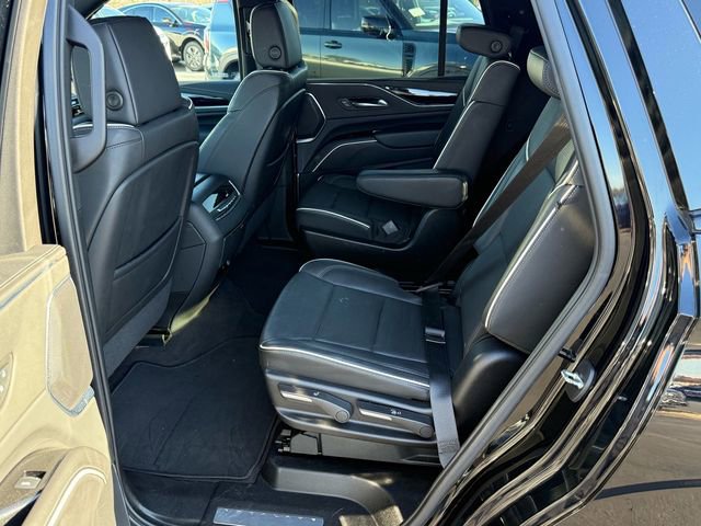 Used 2024 Cadillac Escalade Sport RWD image 13