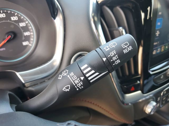 Used 2023 Chevrolet Traverse RS image 25