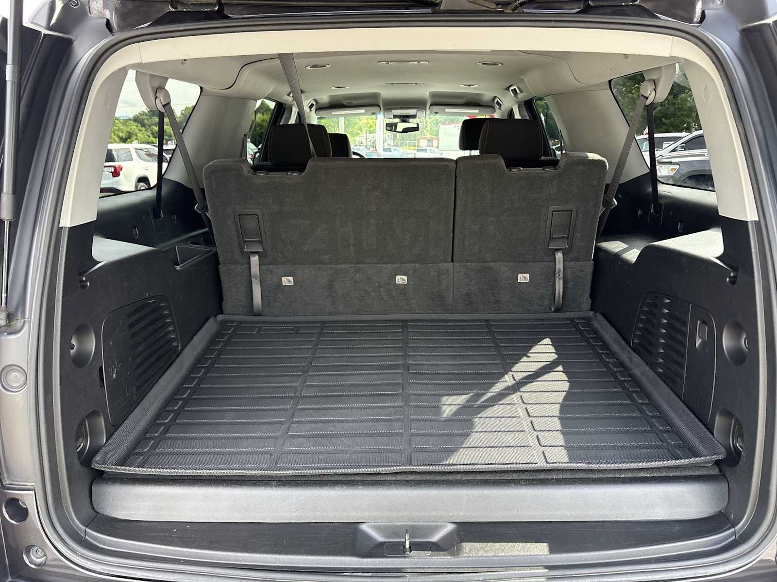 Used 2018 Chevrolet Suburban LS w/ All-Season Package AWD/4WD image 23